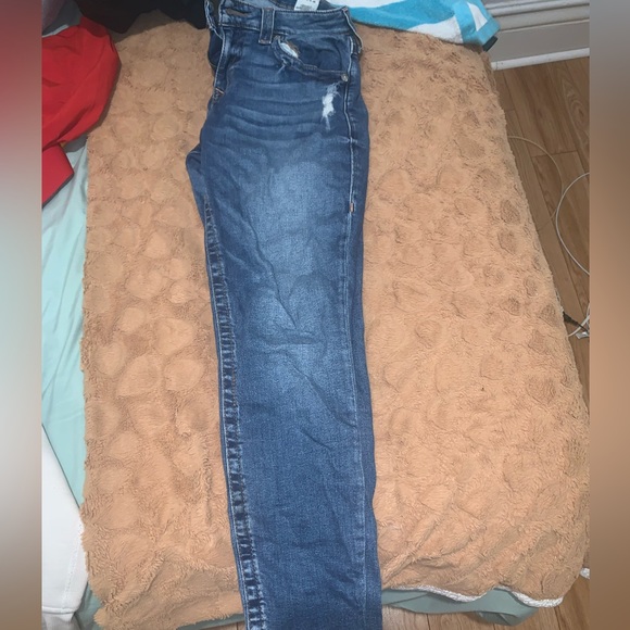 Authentic True Religion jeans, skinny bootcut style. - Picture 3 of 3